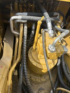 รถขุด CAT 325D พร้อมบุ้งกี๋ขุดดิน อุปกรณ์หนักมือสองสำหรับขาย - Product Image 2