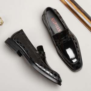 Nuevos Mocasines Personalizados para Hombre con Punta Cuadrada, Diseño a Cuadros, Cuero Liso Patentado, con Cordones, Transpirables, para Otoño, Formales y de Negocios - Product Image 1