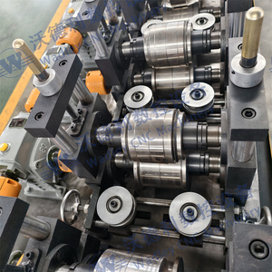 천장 메인 U 트러스 자동 냉간 압연 경량 철골 키일 롤 성형기, 건식벽체 금속 스터드 CD UD UW CW 제작 기계 - Product Image 4