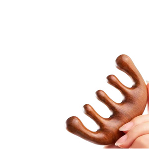 Peigne de massage Hainuo Meridian de Haier, un peigne de massage en bois à cinq doigts, petit et portable, adapté au gua sha (grattage). - Product Image 4