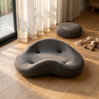 Coussin ergonomique en forme de nuage pour animaux de compagnie, lit doux et confortable pour chiens et chats, tapis de couchage élégant et lavable pour petits animaux, idéal pour la détente en intérieur.