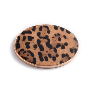 Espejo de Maquillaje de Bolsillo Redondo con Estampado de Leopardo, de Una Sola Cara - Product Image 3