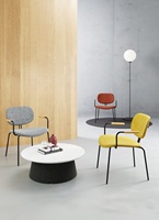 Chaise de bureau moderne en tissu sans accoudoirs, empilable et convertible pour hôtels et usage commercial