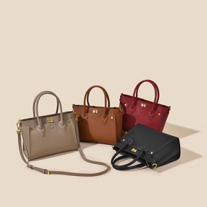 Sac fourre-tout personnalisable <span class=keywords><strong>de</strong></span> luxe léger et polyvalent pour femme, style européen-américain, grande capacité - Product Image 1