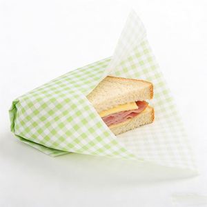 Feuilles de papier sulfurisé personnalisées pour paniers-cadeaux de Noël, idéales pour sandwichs, burgers, et emballages à carreaux pour produits traiteur - Product Image 5