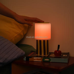 <span class=keywords><strong>Sunset</strong></span> Glow LED Night Light-USB Powered One-Touch Dimming Frosted Shade Base de metal Iluminación ambiental ecológica para relajación - Product Image 1