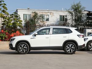 รถมือสอง330TSl 2022 FAW-VolksWage11n-Tanyue รถ SUV ขนาดกลางแบบมอเตอร์เดี่ยวหรูหราพลัส R18เข้มยูโร VI - Product Image 4