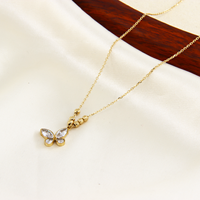 Collier tendance en acier inoxydable plaqué or 14 carats avec pendentif papillon, hypoallergénique, personnalisable, idéal pour cadeau féminin