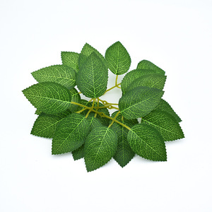 Vente en gros feuilles vertes artificielles 25 pièces feuilles de Rose artificielles pour bricolage Bouquets de mariage douche nuptiale centres de table décoration de la maison - Product Image 4