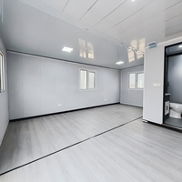 Vente en gros de maisons conteneurs préfabriquées extensibles en panneaux sandwich d'acier de 20 et 40 pieds, maisons miniatures postmodernes, maisons modulaires mobiles, hôtels