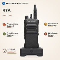 Radio portable Motorola R7a DMR VHF 136-174 MHz ou UHF 400-527 MHz, 64 canaux, IP68, sans clavier, pour la communication d'équipe commerciale