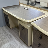 Scrivania Direzionale Moderna di Lusso in Legno con Mobile Contenitore per Ufficio