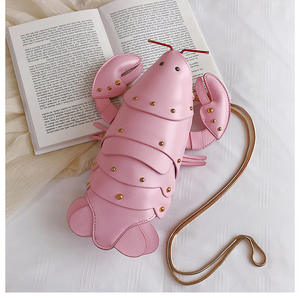 빅 로브스터 만화 캐릭터 귀여운 메신저 백 체인 한국 여성 패션 방수 휴대용 EVA 소재 여성용 트렌디 슬링 디스코 백 - Product Image 3