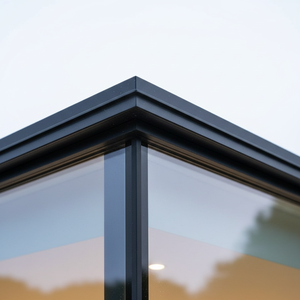 Véranda panoramique moderne minimaliste en aluminium et verre, double vitrage trempé, faible émissivité, étanche, insonorisée et isolée - Product Image 2