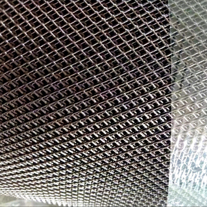 <span class=keywords><strong>Rouleau</strong></span> <span class=keywords><strong>de</strong></span> treillis métallique perforé <span class=keywords><strong>de</strong></span> 2 mm pour protection <span class=keywords><strong>de</strong></span> gouttière, maille losange, filtre anti-feuilles, avec service <span class=keywords><strong>de</strong></span> soudure - Product Image 1