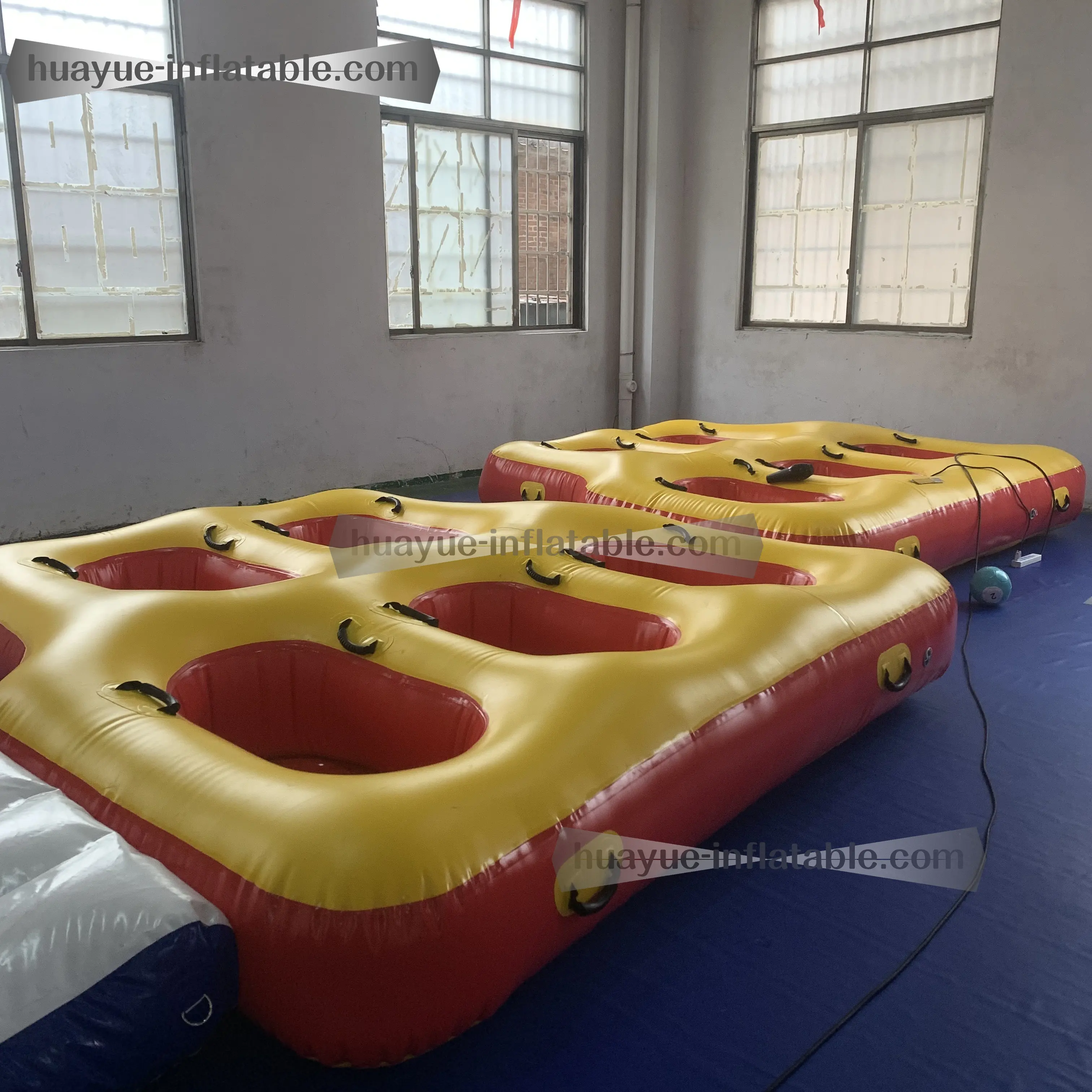 मज़ा Inflatable पानी के खेल खिलौने वयस्कों towable पानी स्की ट्यूब उड़ान सोफे पागल Inflatable यूएफओ नाव