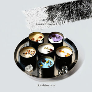 Bougie en cire de soja à fleurs séchées en cristal moderne, best-seller pour la Saint-Valentin et les anniversaires - Cadeau artisanal écologique - Product Image 3