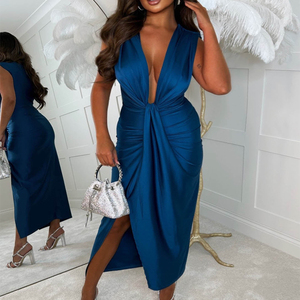 <span class=keywords><strong>Abito</strong></span> Midi Blu Reale in Raso con Dettaglio a Torsione Frontale, Maniche Lunghe e <span class=keywords><strong>Spacco</strong></span> Alto, Personalizzabile per Cocktail Party ed Eventi Serali - Product Image 4