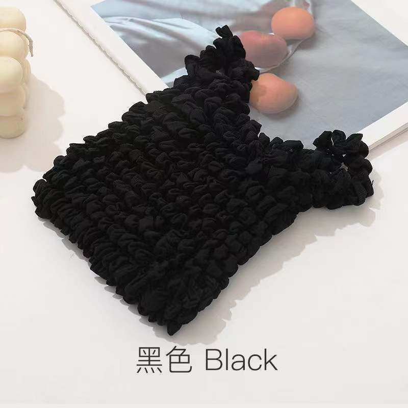 [black]pineapple bun