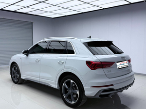 <span class=keywords><strong>Audi</strong></span> <span class=keywords><strong>Q3</strong></span> essence <span class=keywords><strong>2021</strong></span> d'occasion, conduite <span class=keywords><strong>à</strong></span> gauche - Product Image 6