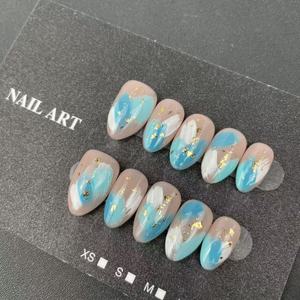 <span class=keywords><strong>Uñas</strong></span> Postizas Hechas a Mano de Alta Calidad al por Mayor, Forma de Almendra, Estilo Francés Irregular Pintado a Mano en <span class=keywords><strong>Azul</strong></span>, Reutilizables - Product Image 4