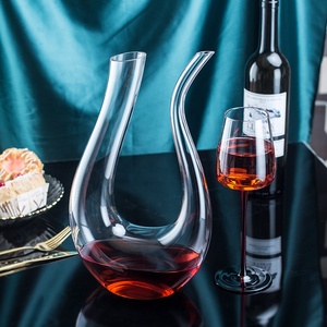 Jarra de cisne de cristal de diseño europeo moderno de lujo decantador de vino tinto en forma de U 1500ML ecológico para enólogos caseros - Product Image 4