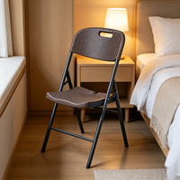 Chaise pliante légère et portable en plastique avec support métallique durable pour patio, maison, fête, exposition, activités de plein air