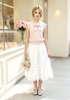 Ensemble 2 pièces personnalisé avec logo pour adolescente : débardeur sans manches en polyester et coton avec nœud + jupe midi en dentelle de coton pour fêtes et usage quotidien