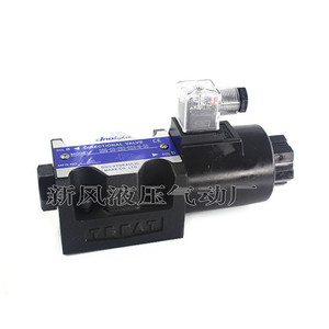 Vanne de commande directionnelle DSG 03 2B2 D24 A240 DL LW en fonte électromagnétique hydraulique 60 L/min 315 bars filetée - Product Image 1