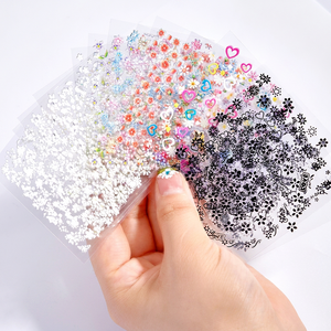 Autocollants pour ongles en forme de cœur 3D, imperméables, ultra fins, à paillettes, autocollants auto-adhésifs pour la décoration des ongles, pour la manucure - Product Image 1