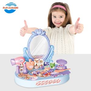 2024 nouvelle tendance semblant jouer <span class=keywords><strong>glace</strong></span> thème filles beauté commode Table maquillage jouet jouer ensemble <span class=keywords><strong>avec</strong></span> lumière musique son - Product Image 1