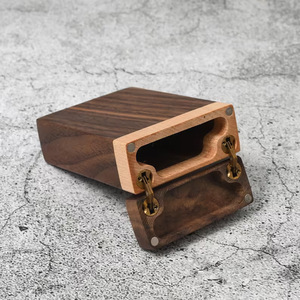 Paquete de 20 cajas de cigarrillos de <span class=keywords><strong>madera</strong></span> de nogal transfronterizo caliente, artesanía pintada grabada para hombres y mujeres, letrero de pared de <span class=keywords><strong>madera</strong></span> disponible - Product Image 3