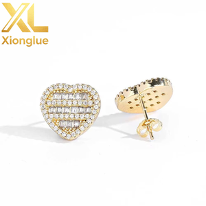 Pendientes de Moda con Forma de Corazón, Oro, Circonita Cúbica Baguette, Joyería Hip Hop para Hombre y Mujer, el Mejor Regalo - Product Image 1