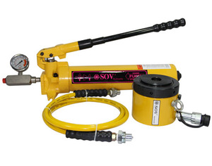 แม่แรงไฮดรอลิกแบบแมนนวล Enerpac 700 บาร์ รุ่น Same Steel แบบสองทาง พร้อมปั๊มมือ - Product Image 2