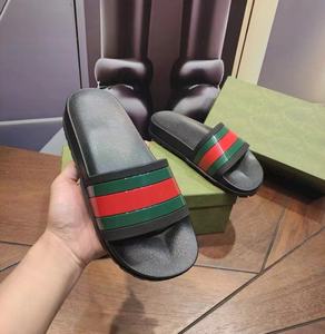 2026 En gros : Pantoufles pour hommes, Claquettes de luxe de créateur pour femmes, Sandales pantoufles pour femmes en plastique personnalisées, imperméables et tendance - Product Image 4