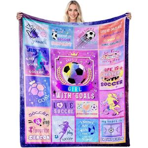 Couverture en flanelle de football en gros, couverture polaire, couverture de sieste, super douce, lavable en machine pour la chaleur hivernale, impression personnalisée - Product Image 6