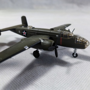 Modello di Bombardiere B-25 <span class=keywords><strong>della</strong></span> Seconda <span class=keywords><strong>Guerra</strong></span> Mondiale di Alta Qualità, Scala 1:144, in Lega di Zinco 3D, Tecnica di Pressofusione per <span class=keywords><strong>Arte</strong></span> e Collezionismo - Product Image 1
