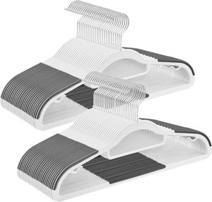 Lot de 50 cintres simples en plastique peu encombrants de 16.5 pouces de large, crochet argenté 360 pivotant, organisateur de vêtements de garde-robe antidérapant - Product Image 1