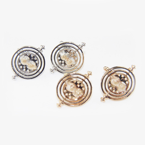 Boutons <span class=keywords><strong>de</strong></span> manchette ZRM Fashion Movie Charm Potter Time Turner <span class=keywords><strong>Hermione</strong></span> <span class=keywords><strong>Granger</strong></span> en alliage <span class=keywords><strong>de</strong></span> zinc triangulaires rotatifs pour bijoux masculins - Anniversaire - Product Image 1