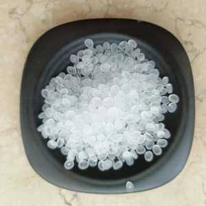 Gránulos de plástico PP reciclado de alto brillo Polipropileno virgen PP Plásticos de ingeniería Gránulos de PP virgen de grado médico - Product Image 1