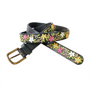 Cinturón de Cuero Genuino con Estampado Animal Bordado Estilo Vintage Equipro, Hebilla Cuadrada de Aleación, 3.5cm de Ancho, 110cm de Largo, Negro - Product Image 1