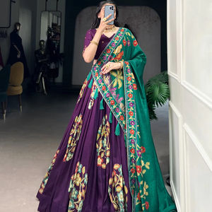 ชุดพื้นเมืองผ้าไหมทัสซาร์ lehenga choli ชุดพิมพ์ลายสวยงามสำหรับงานรื่นเริงตัวเลือกที่สมบูรณ์แบบสำหรับทุกโอกาส - Product Image 1