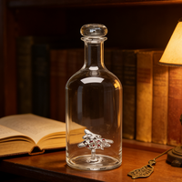 Bouteille en verre vide pour vodka de 755 ml, en borosilicate de haute qualité, fabriquée à la main, sans plomb, transparente, pour les boissons de classe aérienne, par un fabricant de premier plan