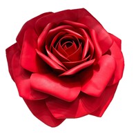 Grande fleur en papier rouge faite à la main de luxe pour la décoration de mariage, fleur géante pour les lieux de mariage, les vitrines et la décoration intérieure