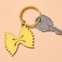 Özel Tasarım Farfalle Makarna Anahtarlık Papyon Makarna Emaye Anahtarlık Altın Rengi Metal Yemekseverler İçin Hediyelik Eşya OEM ODM Toptan Satış