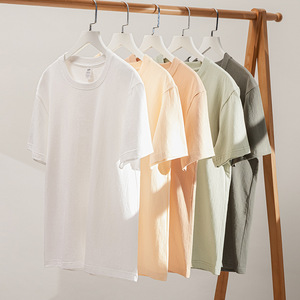 Qianzun Manufacturer Unisex Solid Color 220 Gsm Boxy Fit Tshirt <strong>Basic</strong> Cotton Heavyweight Cropped T-shirt - Product Image 3