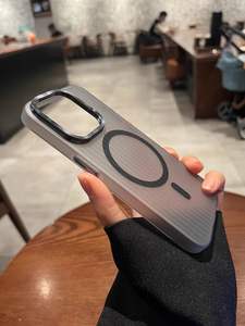 Nouveau étui de téléphone pour hommes pour <span class=keywords><strong>iPhone</strong></span> 14 étui de support de support de lentille magnétique transparent givré clair pour <span class=keywords><strong>iPhone</strong></span> <span class=keywords><strong>13</strong></span> 15 Pro Max - Product Image 2