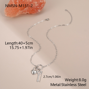Collar con llave en forma de corazón de acero inoxidable para mujer, sencillo y moderno, versátil y lujoso. - Product Image 6