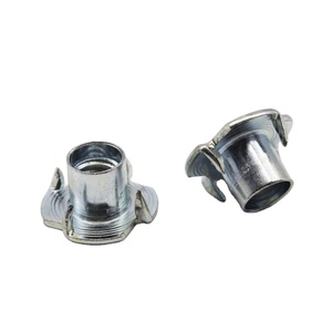 Tuerca en T de 4 puntas de acero al carbono galvanizado M5 M6 M8 M10, inserto ciego, precio de fábrica China - Product Image 1