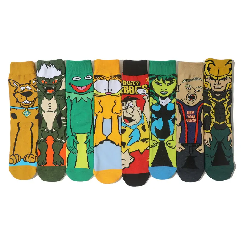 Venta caliente divertido Marvel Anime dibujos animados hombres calcetines algodón moda hombres superhéroe equipo tubo Calcetines